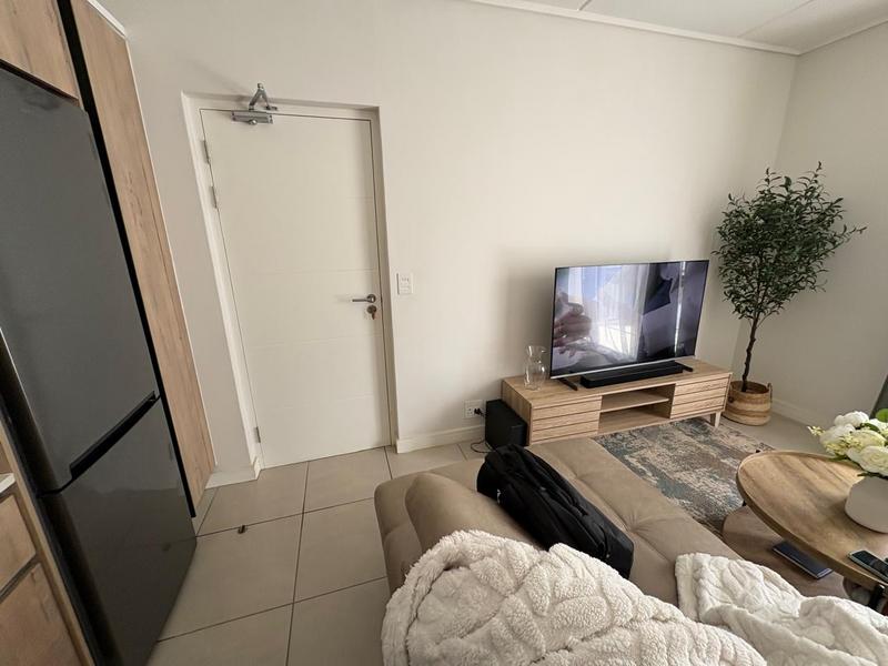 To Let 1 Bedroom Property for Rent in Richwood Western Cape